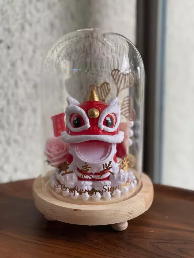 Prosperous Lion Dance Glass Dome Ornament (Soap Flower)