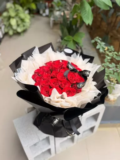 Signature Red Rose Bouquet （33） (Fresh Flower)
