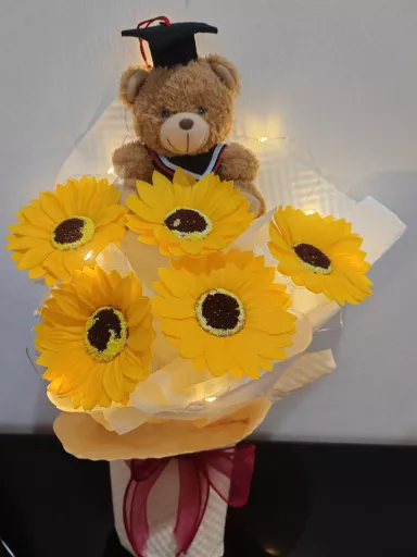 Graduation Bear Sunflower Soap Flower Bouquet毕业熊向日葵香皂花束