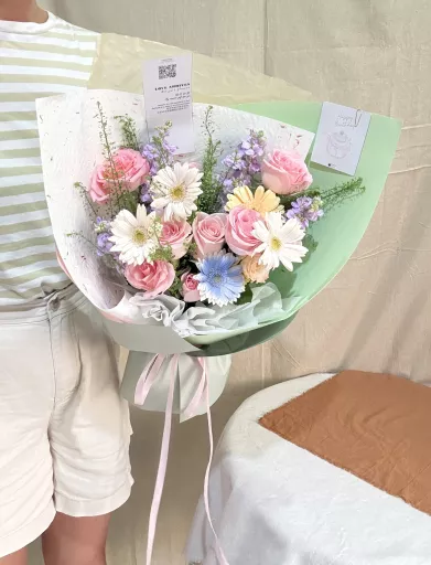 Clear Soft pastel fresh flower bouquet